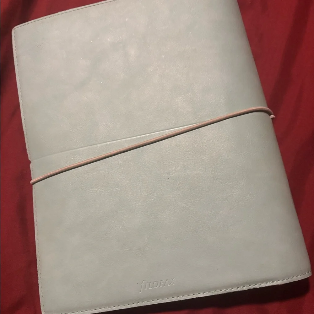 filoFAX Light Gray Leather Organizer